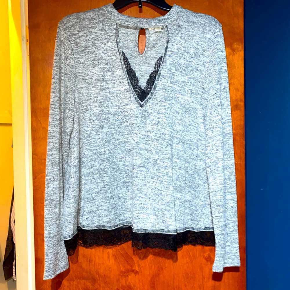 Long sleeve blouse with black lace